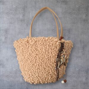 Zacht, stijlvol en uniek, Deze handgemaakte teddy tas is een echte eyecatcher